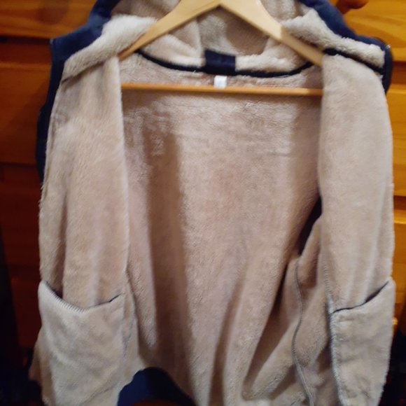 New Velour Sweat suits - Picture 3 of 7